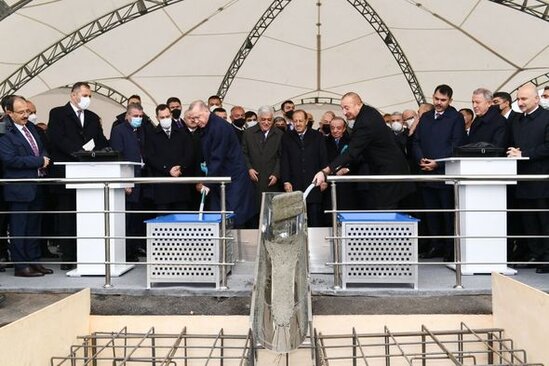 Prezidentlər Zəngəzur Dəhlizində yeni yolun təməlini qoydular - FOTO