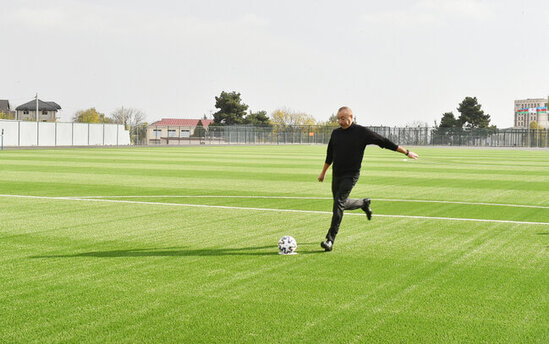 Prezident yeni stadionda qol vurdu - FOTO/VİDEO