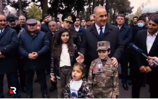 Şəhid qızı icra başçısının sözünü yarıda kəsdi - VİDEO