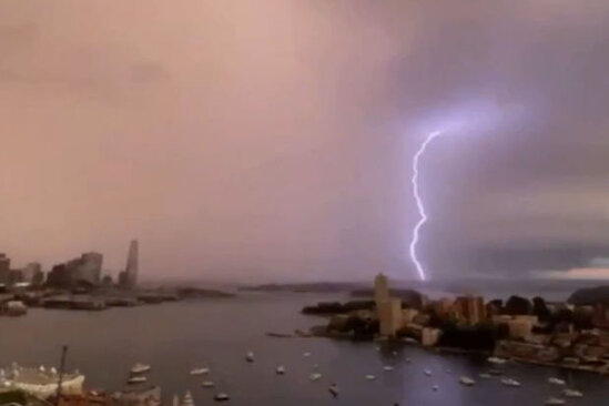 Avstraliyada bir gündə bir milyondan artıq ildırım çaxması qeydə alındı - VİDEO