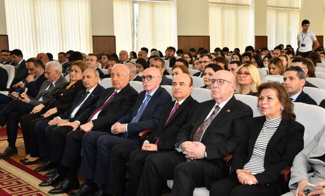 Sumqayıt Dövlət Universitetində "Sumqayıtlı gənc elçilər: Qərbi Azərbaycana qayıdış"mövzusunda konfrans keçirilib