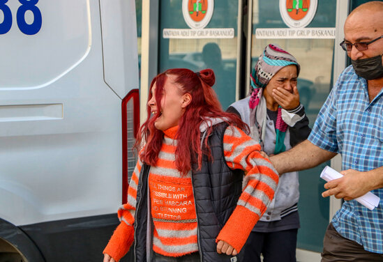 3 aylıq körpə döyülərək öldürüldü - Anası fəryad çəkdi, dəfn etməyə qoymadı - VİDEO