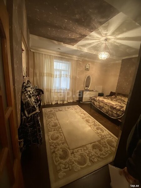 TƏCİLİ HƏYƏT EVİ SATILIR - FOTOLAR