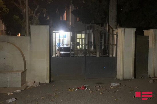 Bakıda naməlum şəxs 5-ci sinif şagirdini maşınına mindirərək oğurlamaq istədi - FOTO