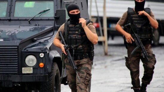 FETÖ-nun daha 44 üzvü həbs edildi