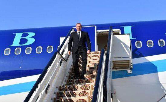 İlham Əliyev Türkmənistana getdi - FOTO