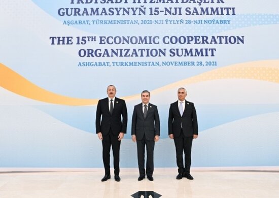 Prezident İƏT-in XV Zirvə toplantısında iştirak edir - FOTO