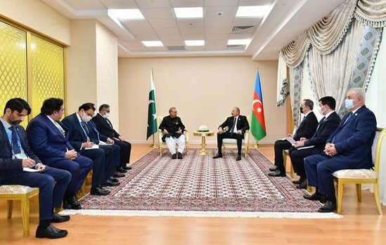 Prezident İlham Əliyev Pakistan Prezidenti Arif Alvi ilə görüşüb - FOTO