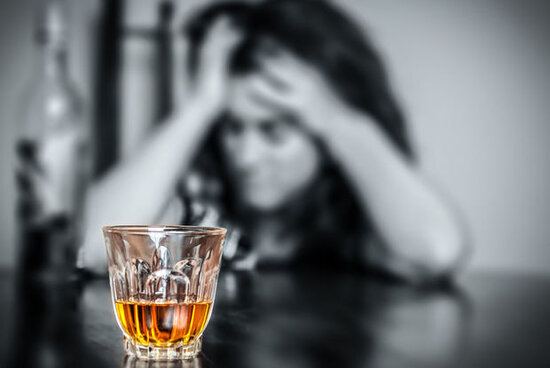 Sərxoş qadın körpəsinin ölümünə səbəb oldu