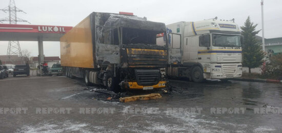 Azərbaycanda TIR yandı - FOTO