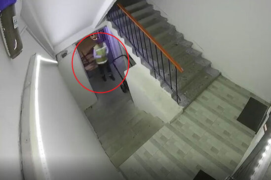 Bakıda təcili yardım maşınının sürücüsü oğurluq etdi - ANBAAN VİDEO