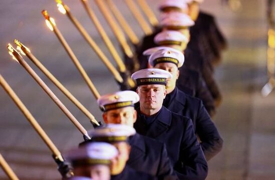 Merkellə vida mərasimi keçirildi - FOTO