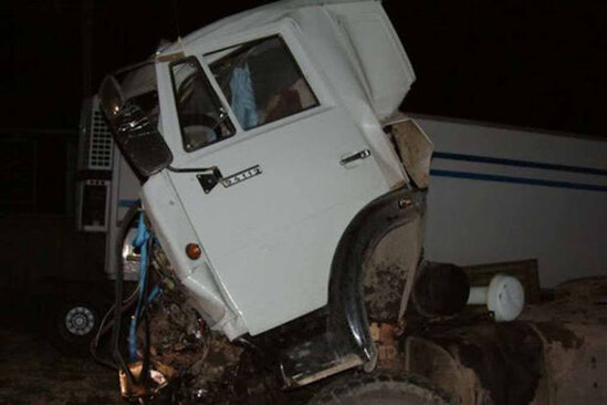 Azərbaycanda iki yük avtomobili toqquşdu: Ölən var