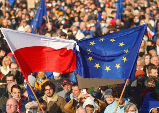 Polşa Avropa İttifaqını hədələdi