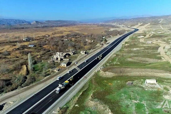 Xudafərin-Qubadlı-Laçın avtomobil yolunun asfaltlanmasına başlanılıb - FOTO