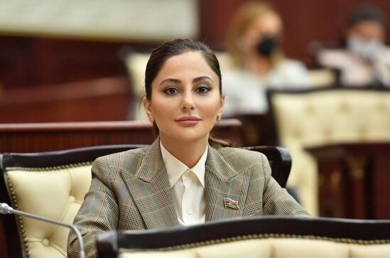 Deputatlar oruc tutacaq? - SORĞU