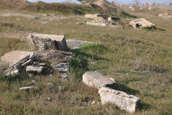 Azərbaycan qəbiristanlıqların dağıdılması ilə bağlı beynəlxalq təşkilatlara hesabat təqdim edəcək - FOTO