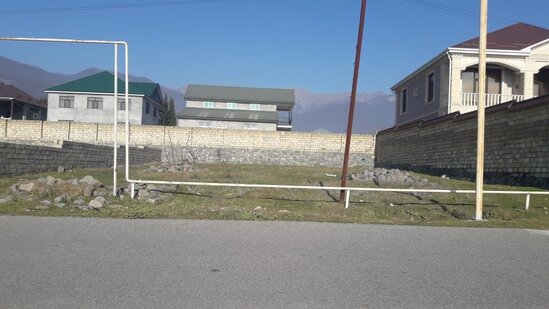 Oğuz rayonunda 6 sot torpaq sahəsi satılır!