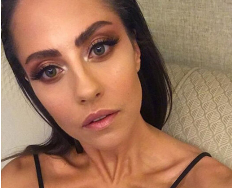 Məşhur müğənni reanimasiyaya yerləşdirildi