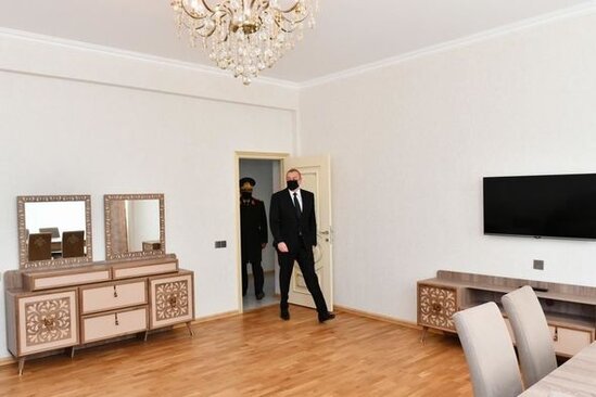 Bakıda Prezidentin iştirakı ilə şəhid ailələri və hərbçilər üçün mənzillər istifadəyə verildi - YENİLƏNİB+FOTO