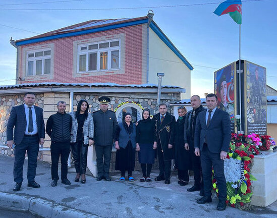Bayramlar münasibətilə şəhid ailələri ziyarət olunub - FOTO/VİDEO