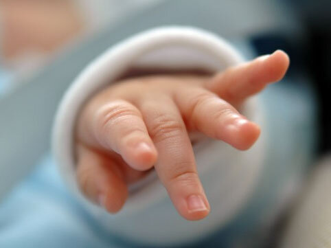 10 aylıq qızını boğub, cəsədini meşədə gizlətdi