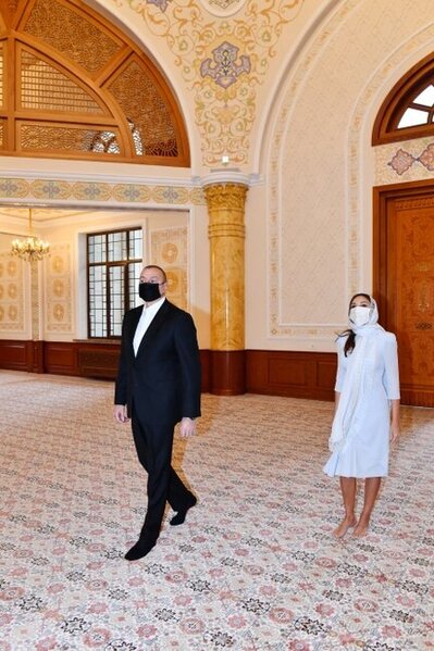 Prezidentlə xanımı "Fatimeyi Zəhra" məscidində - FOTOLAR