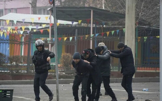 Nur-Sultan polisi məhəllədaxili reydlərə başlayıb
