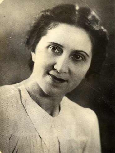 Hər iki həyat yoldaşı güllələndi, ona görə qadınlar çadrasını atdı, ömrünün sonunadək qorxu ilə yaşadı...