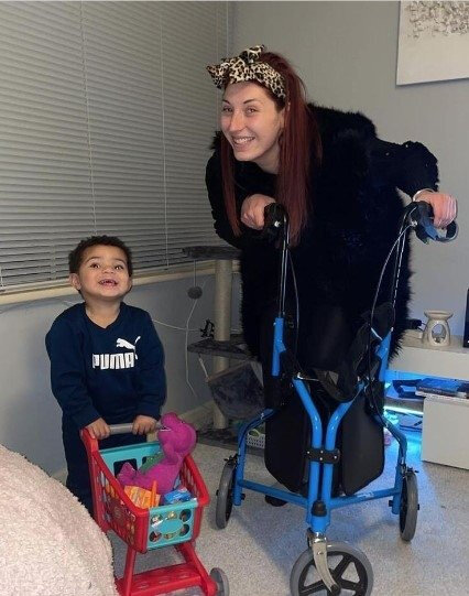 Ayaq ağırısı ilə getdiyi xəstəxanada 6 ay ömrü qaldığını öyrəndi - FOTO