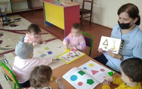Uşağı döyən tərbiyəçi qohumu olduğu üçün ailə şikayətçi olmadı