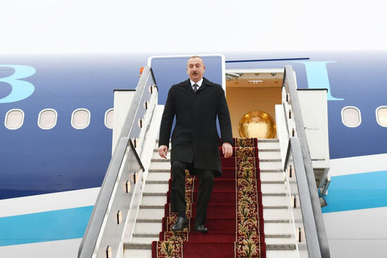 İlham Əliyev Ukraynaya səfərə gedib