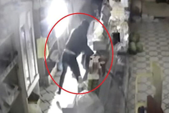 Bakıda qəribə oğurluq: Apardığı pulu "qələt eləmişəm" məktubu ilə geri qaytardı