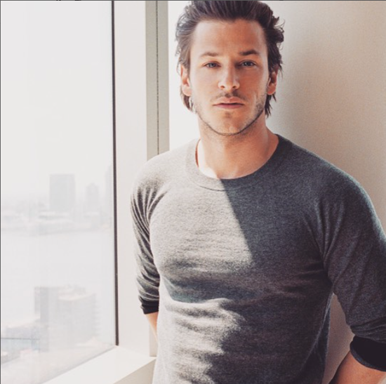 İstirahət mərkəzində faciə: Xizəklə sürüşən məşhur aktyor vəfat etdi - FOTO