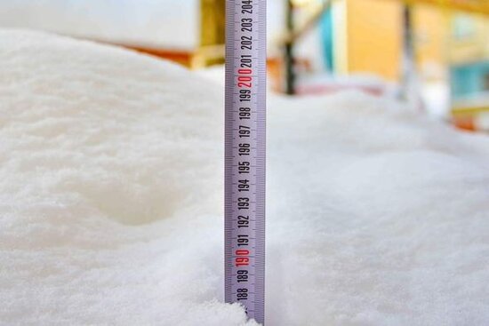 Türkiyənin turizm bölgəsində qar insan boyunu keçdi - FOTO