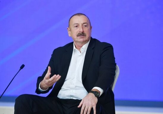 İlham Əliyev: "Xaricdə təhsil alanlar gəlib burada işləsinlər və Vətənə burada xeyir gətirsinlər"