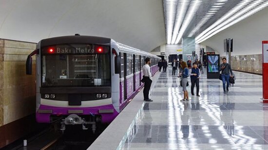 Bakı metrosunda stansiya yoluna yıxılan qadının vəziyyəti AÇIQLANDI