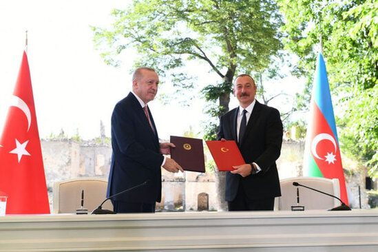 Prezident Şuşa Bəyannaməsini təsdiqlədi