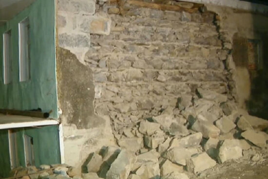 Gürcüstanda güclü zəlzələ nəticəsində azərbaycanlının evi dağılıb