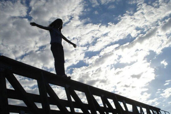 Məktəbdən intihar etdiyi deyilən qız barəsində AÇIQLAMA - YENİLƏNİB