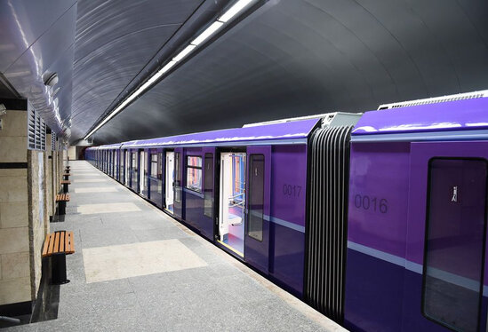 Metrodan istifadə edənlərə ŞAD XƏBƏR: Bu tarixdə yeni qatarlar xəttə buraxılacaq
