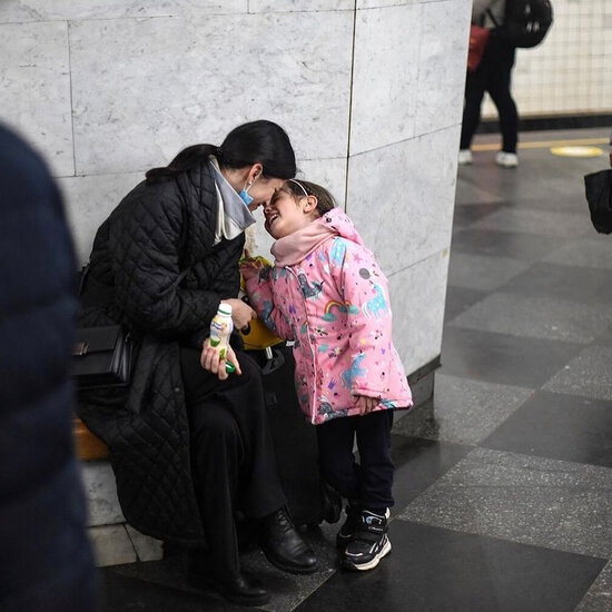 Devid Bekhem Ukraynadakı uşaqlardan yazdı: "Ürəyim ağrıyır!" - FOTO