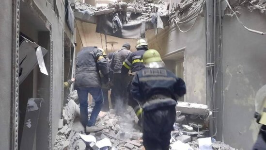 Xarkovun raketlə vurulması nəticəsində ölən və yaralılar var - Fotolar