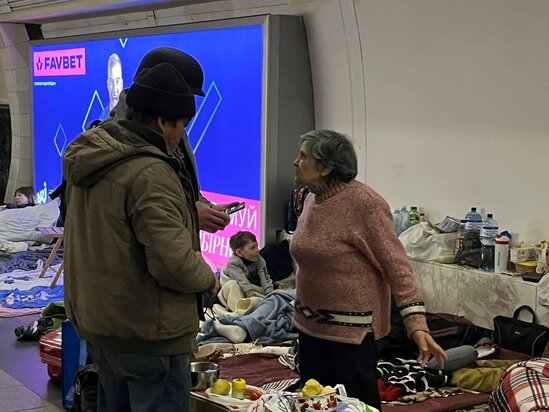 Ukrayna metrosu bu gün... - Fotolar