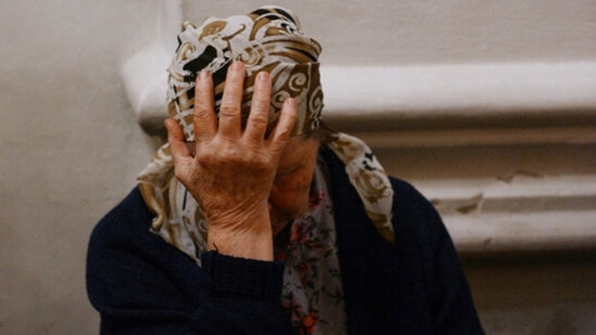 Azərbaycanda dəhşətli qətl: OĞUL ANASINI DÖYƏ-DÖYƏ öldürdü