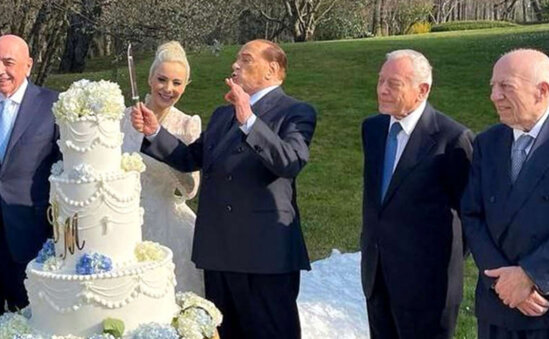 85 yaşlı nazir 32 yaşlı sevgilisi ilə evləndi - FOTO/VİDEO