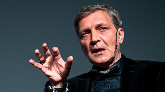 "Hazırda məni Rusiya ilə ancaq orada qalan çox qoca bir it bağlayır" - Nevzorov