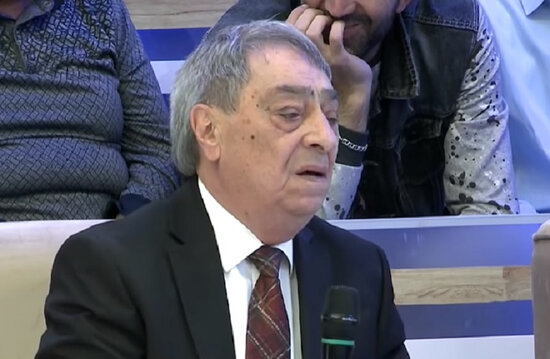 Rəşid Mahmudov canlı efirdə hirsləndi: "Sənin kimisini heç..." - VİDEO