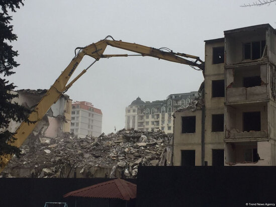 Bakının bu ünvanında evlər sökülür - Sakinlərə ayda 350 AZN kirayə haqqı veriləcək - FOTO