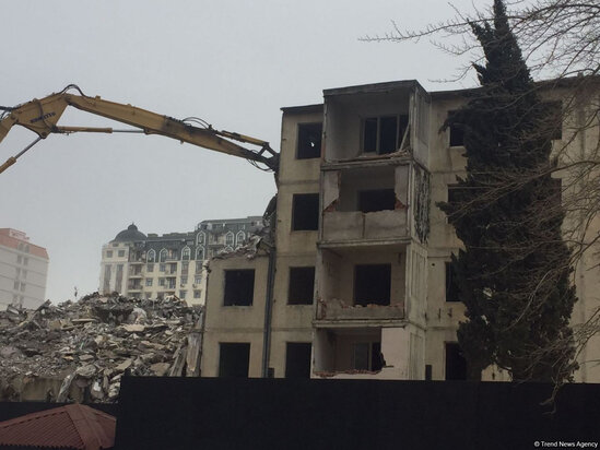 Bakının bu ünvanında evlər sökülür - Sakinlərə ayda 350 AZN kirayə haqqı veriləcək - FOTO